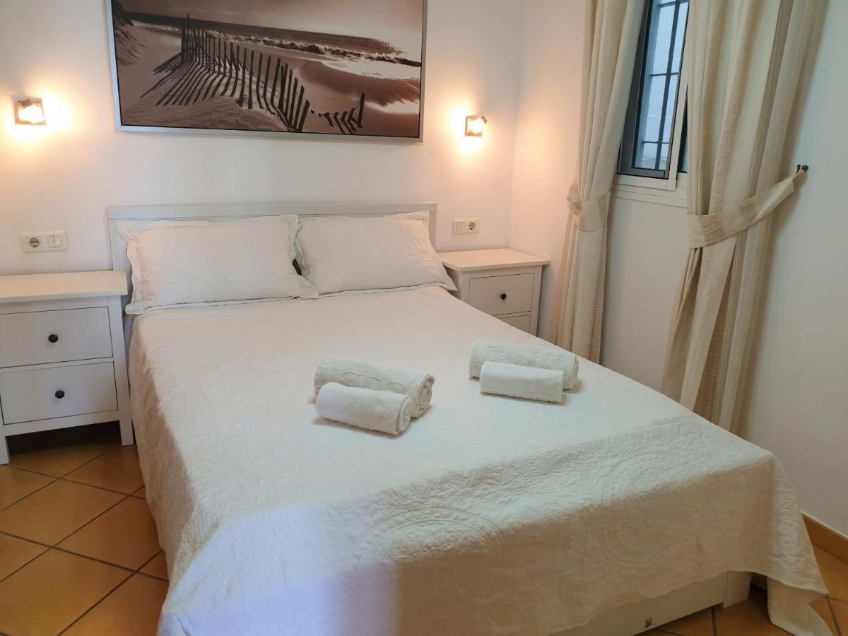 Dona Lola Micaela - Fully Equiped 1 Bedroom Ground Floor Beach Front Apartment With Direct Access To The Beach Of Calahonda - Costa Del Sol - Cs155 Sitio de Calahonda 외부 사진