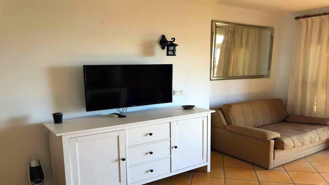 Dona Lola Micaela - Fully Equiped 1 Bedroom Ground Floor Beach Front Apartment With Direct Access To The Beach Of Calahonda - Costa Del Sol - Cs155 Sitio de Calahonda 외부 사진